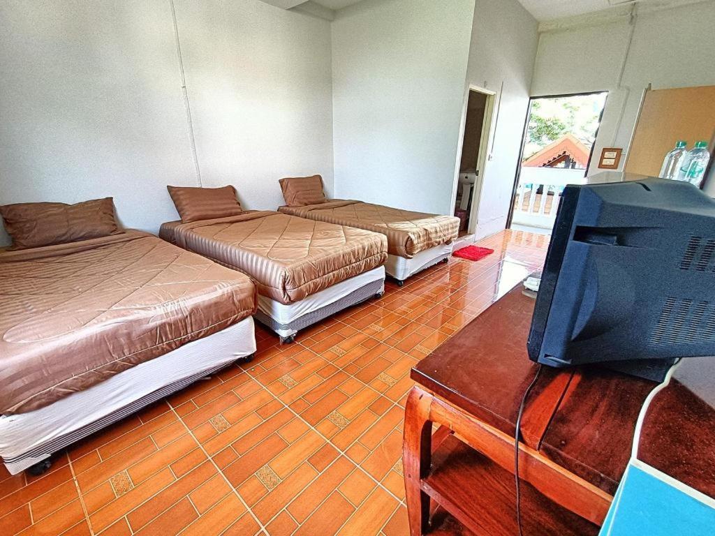 Piyaporn Hill Paradise Hotel Mae Sai Exterior photo